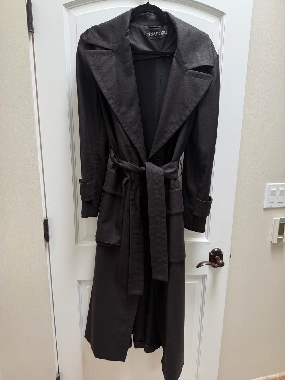 TOM FORD Black Belted Trench Coat Size M Made in Italy